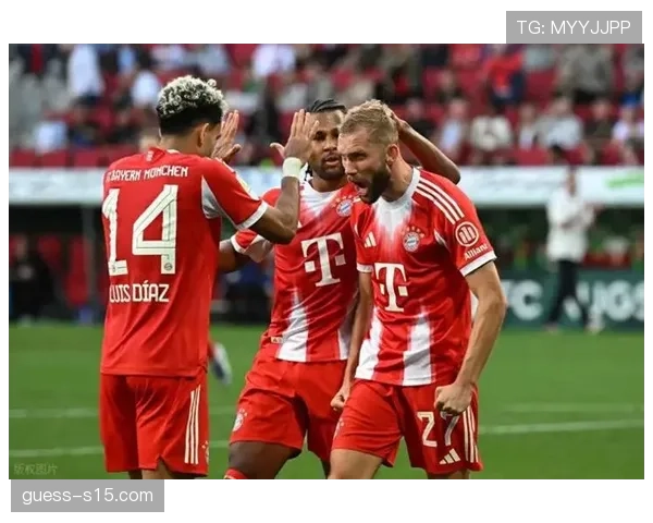 拜仁慕尼黑欧冠大胜布鲁日 卡尔远射建功展现新星风采