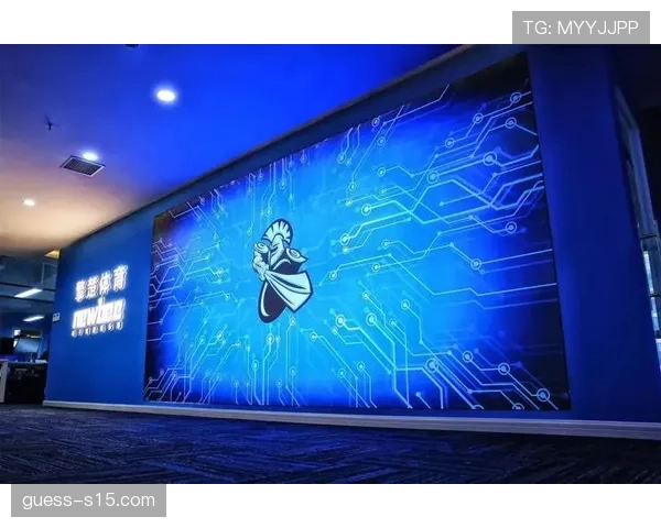 斯特拉斯堡俱乐部引进新型穿戴设备,用于实时监测球员压迫强度 斯特拉斯堡俱乐部引进新型穿戴设备,用于实时监测球员压迫强度